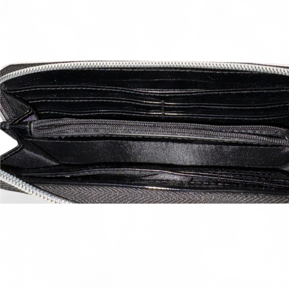 Marvel Women's Black, White, and Pink Wallet - Picture 4 of 4